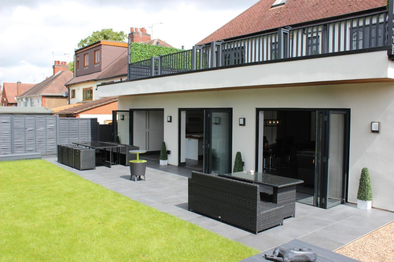 Modern Spacious House - Sleeps 16, Free Parking, Sun Terrace Нанитон Екстериор снимка
